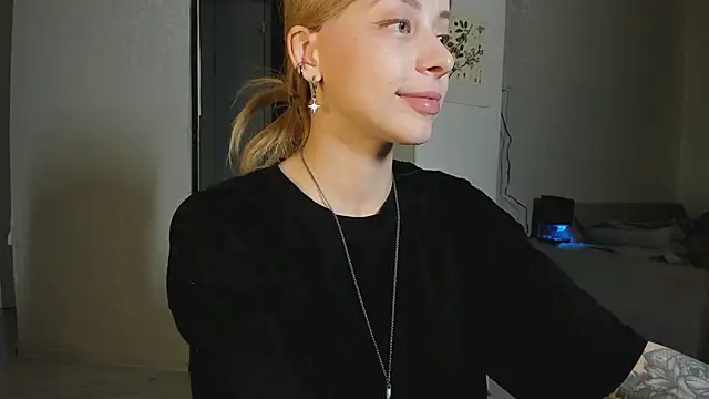 Snapshot of Jane_Bright chatting on January 2025 07:28:02 PM Jane Bright online show from January 2025 07:28:02 PM