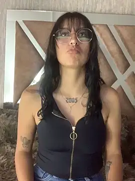 Gaby Pinkk online show from May 2026 04:24:01 PM