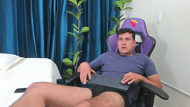 playboy Felipe online show from May 2026 01:17:02 PM