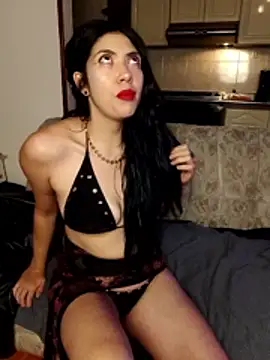 Agnes cox online show from May 2026 11:00:02 PM