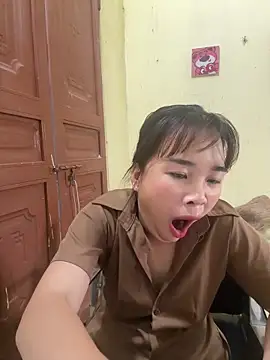 Lili 019 online show from May 2026 08:33:02 AM