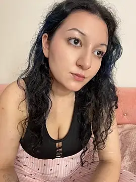 Lulu Lu online show from July 2026 05:37:01 PM
