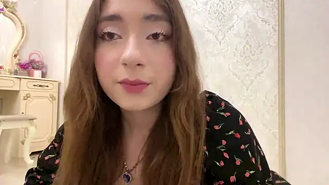 Snapshot of Rosie_Sweety chatting on June 2026 04:39:02 PM Rosie Sweety online show from June 2026 04:39:02 PM