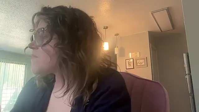 cozyqt94 online show from May 2026 07:20:02 PM