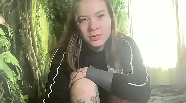 mo0ngoddess online show from February 2025 10:58:01 PM