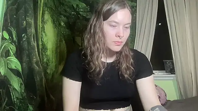 mo0ngoddess online show from February 2026 04:20:01 AM