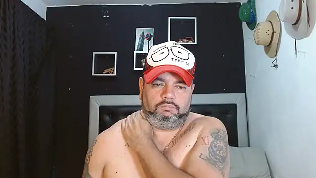 Snapshot of perverseveteranmanxxx chatting on February 2025 02:15:02 PM perverseveteranmanxxx online show from February 2025 02:15:02 PM