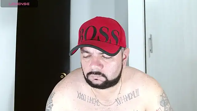 Snapshot of perverseveteranmanxxx chatting on November 2025 05:06:01 AM perverseveteranmanxxx online show from November 2025 05:06:01 AM