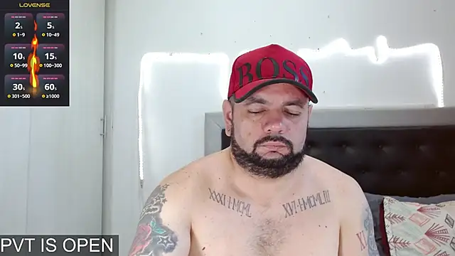 Snapshot of perverseveteranmanxxx chatting on January 2026 02:19:01 PM perverseveteranmanxxx online show from January 2026 02:19:01 PM