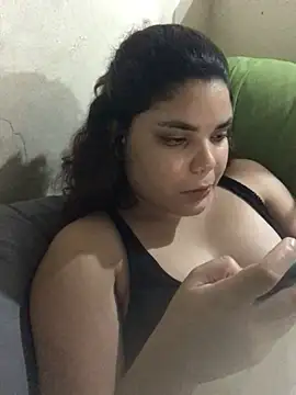 Snapshot of Cliaclara chatting on July 2026 04:40:01 AM Cliaclara online show from July 2026 04:40:01 AM