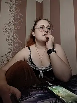 FoxyFlameX online show from June 2026 09:17:02 PM