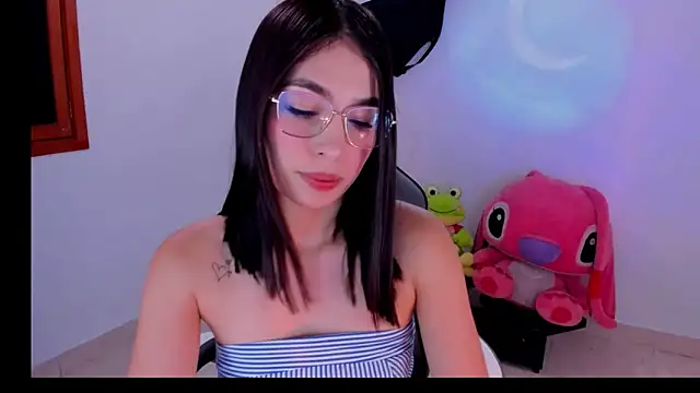 Snapshot of Scarleth_Ferrec chatting on June 2026 01:23:01 PM Scarleth Ferrec online show from June 2026 01:23:01 PM