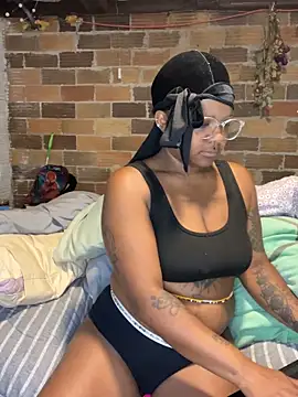 Snapshot of angelbby_ chatting on June 2026 02:41:02 PM angelbby online show from June 2026 02:41:02 PM