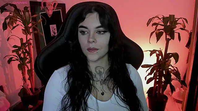 MissCharlottte 18 online show from July 2026 02:40:01 AM