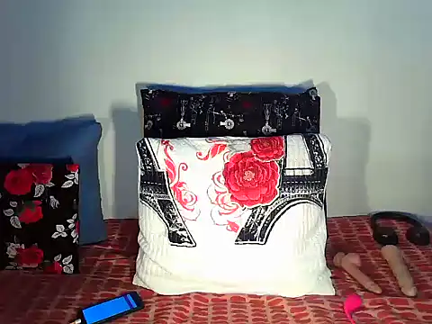 Snapshot of Bliss_Dior chatting on May 2026 08:16:02 PM Bliss Dior online show from May 2026 08:16:02 PM