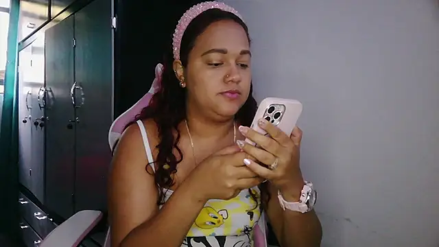 saramichell445734 online show from May 2026 12:34:02 PM