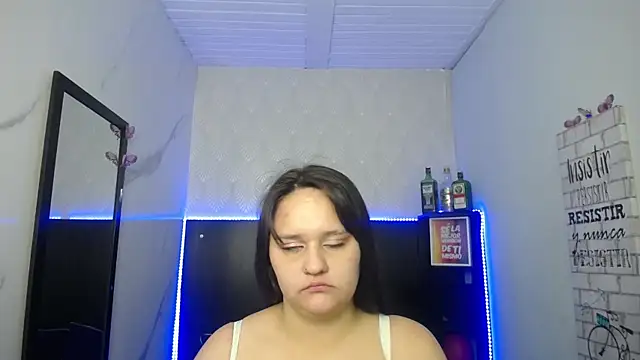 emili rey online show from May 2026 03:35:01 AM