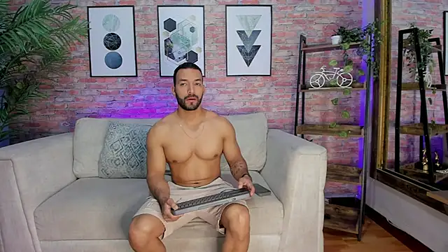 mike-collinss online show from July 2026 07:31:01 PM
