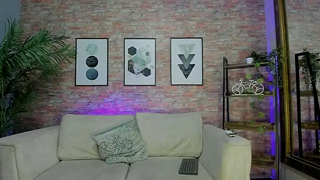 mike-collinss online show from July 2026 07:09:01 PM