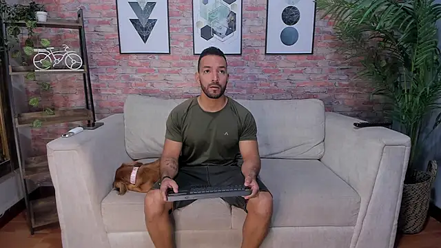 mike-collinss online show from July 2026 07:19:02 PM