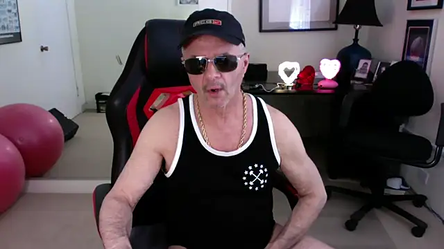 hotdadbod online show from February 2025 09:35:02 PM