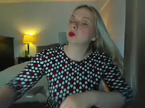 Laviora online show from May 2026 02:29:02 AM