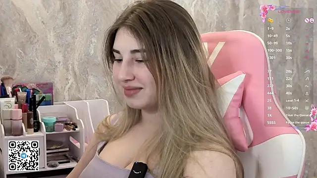 softiekitty online show from May 2026 12:22:02 PM
