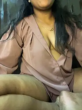 shivani099 online show from May 2026 10:52:02 AM