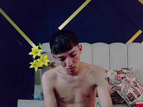 MichaelVasquex online show from May 2026 12:44:01 PM