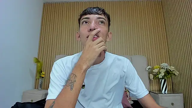 MichaelVasquex online show from May 2026 12:13:02 PM