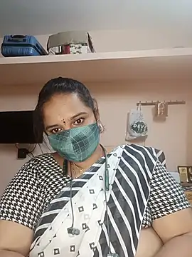 pirainilla online show from July 2026 05:20:01 PM