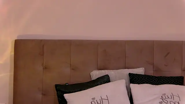 YourLastDesire online show from May 2026 09:23:02 PM