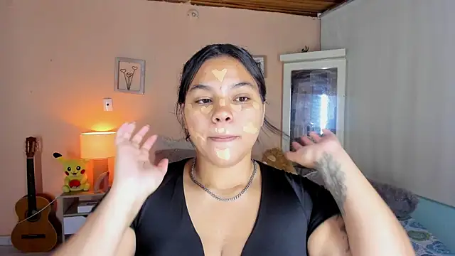 naomy ruiz  online show from May 2026 11:50:02 AM