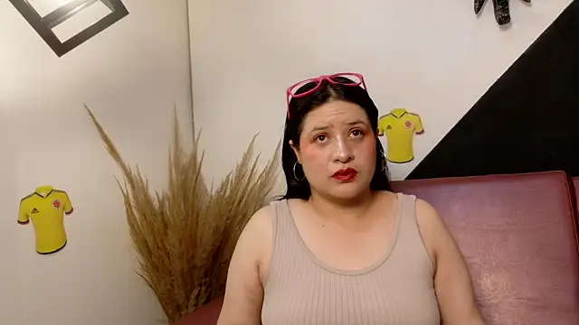Snapshot of Laura__Castillo_ chatting on July 2026 12:40:02 PM Laura Castillo online show from July 2026 12:40:02 PM