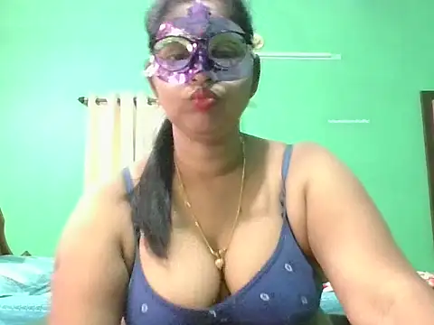 Kavya17 online show from July 2026 02:37:02 PM