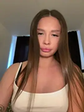 Snapshot of BeautyBella_ chatting on June 2026 03:03:03 PM BeautyBella online show from June 2026 03:03:03 PM