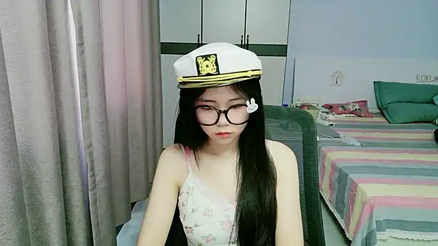 Snapshot of xiaoxiaoyu030 chatting on June 2026 08:19:01 AM xiaoxiaoyu030 online show from June 2026 08:19:01 AM