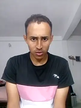 Alextorin18 online show from May 2026 01:39:01 PM