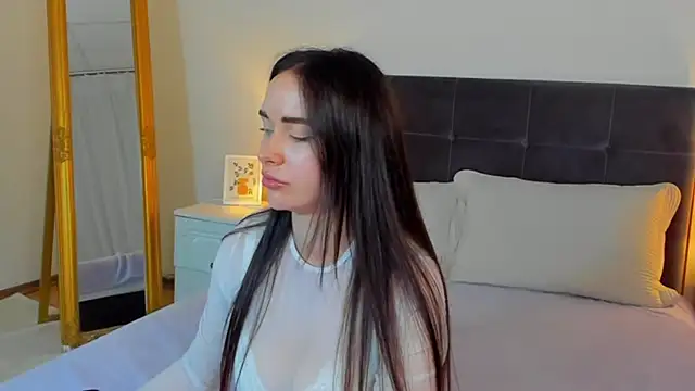 KellyWhites online show from July 2026 05:33:02 AM