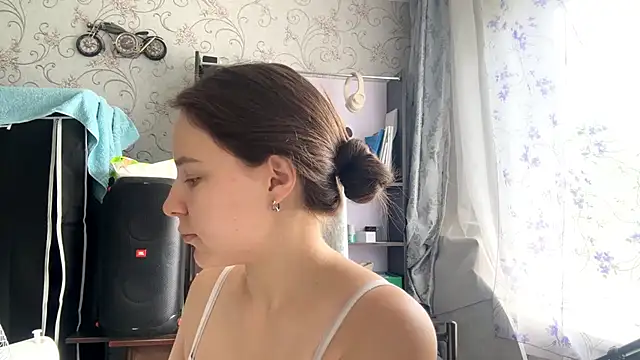 KathyrnEdmison online show from June 2026 05:10:01 AM