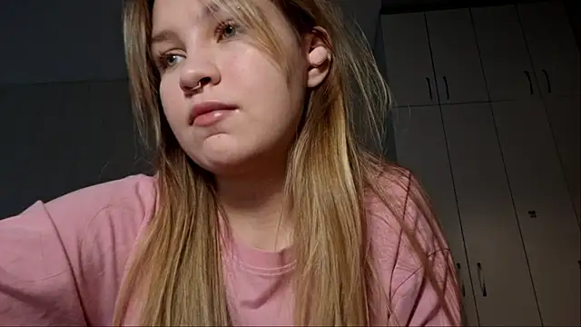 dozygleam online show from May 2026 01:08:01 PM