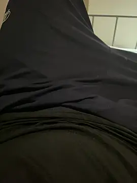 hott-boyyy online show from May 2026 12:17:02 AM