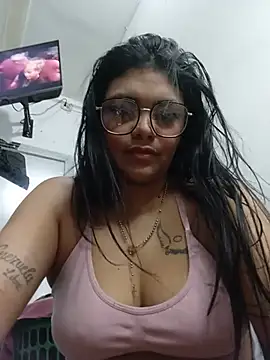 luxuryluna online show from July 2026 11:18:02 PM