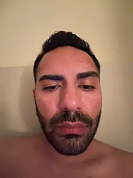 ylnut58 online show from May 2026 07:33:01 PM