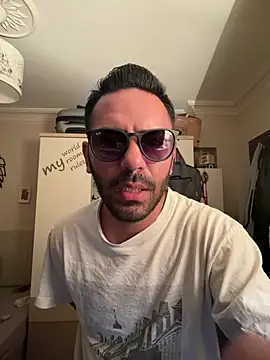 ylnut58 online show from May 2026 07:21:01 PM