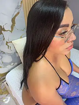emily-Hornyy online show from July 2026 12:33:02 PM
