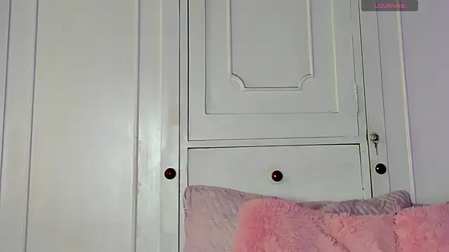 Molly blue01 online show from July 2026 02:56:01 PM