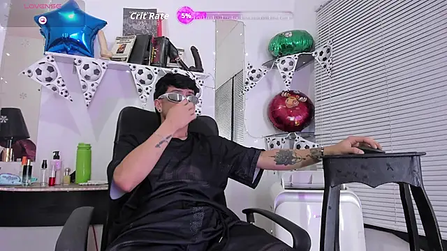 StefanoBigCock online show from July 2026 01:48:01 PM