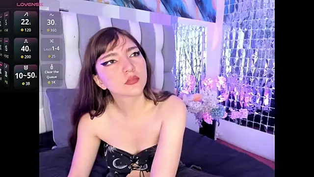 Snapshot of Loren_FX chatting on June 2026 12:22:01 PM Loren FX online show from June 2026 12:22:01 PM