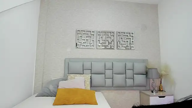 luna25   online show from June 2026 11:34:01 AM